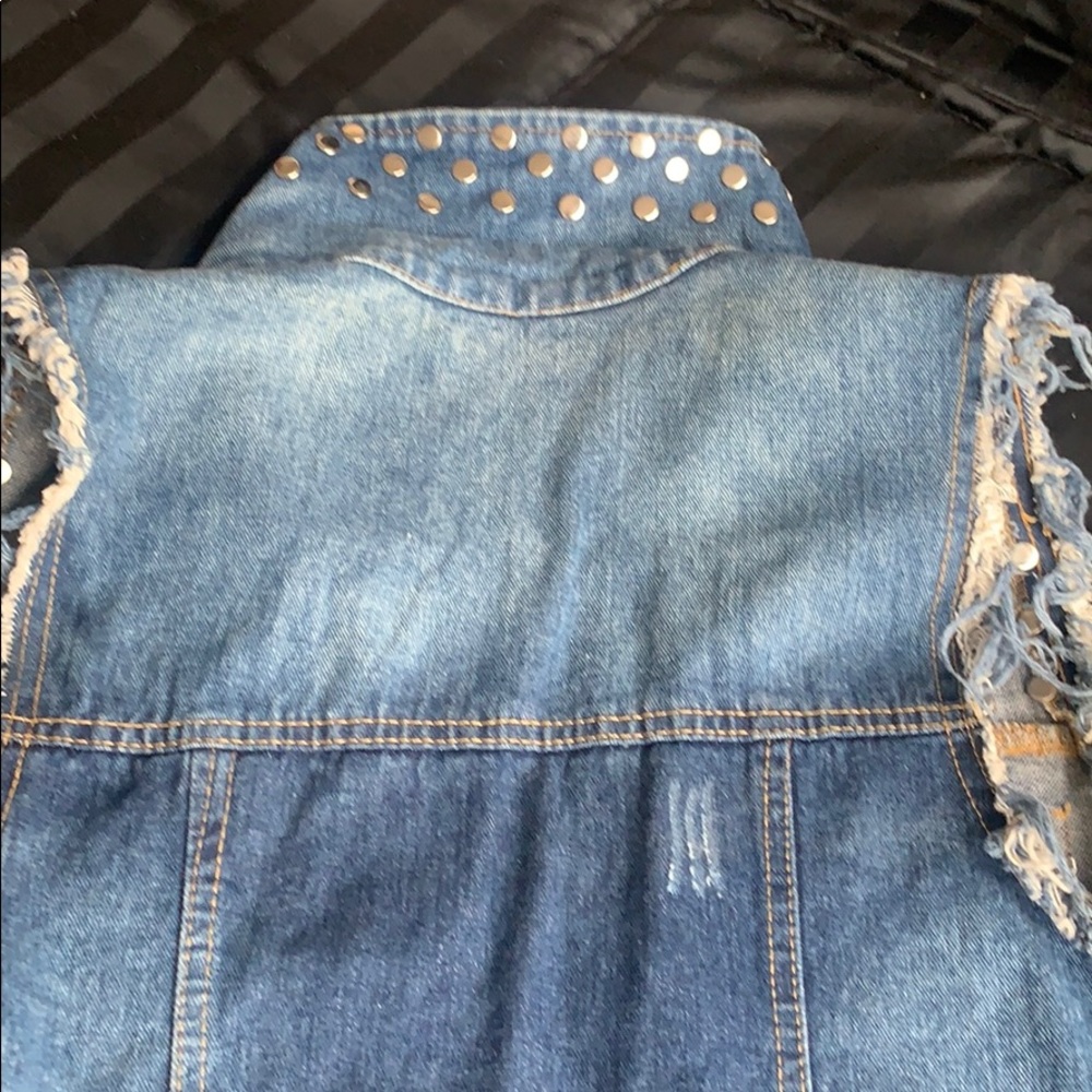Studded Denim vest - Picture 5 of 8